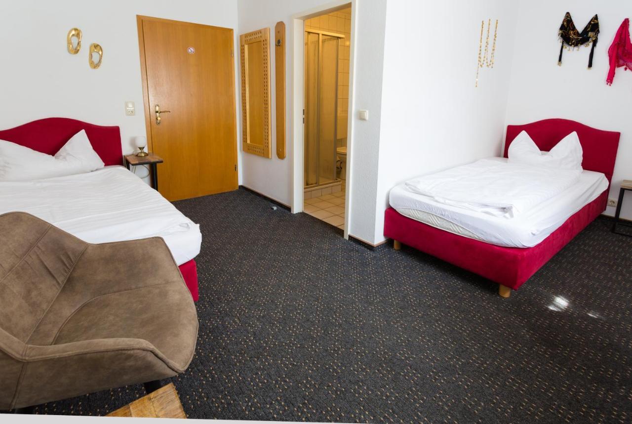 Saalfeld Saale Hotel & Ferienwohnungen Bohlenblick מראה חיצוני תמונה