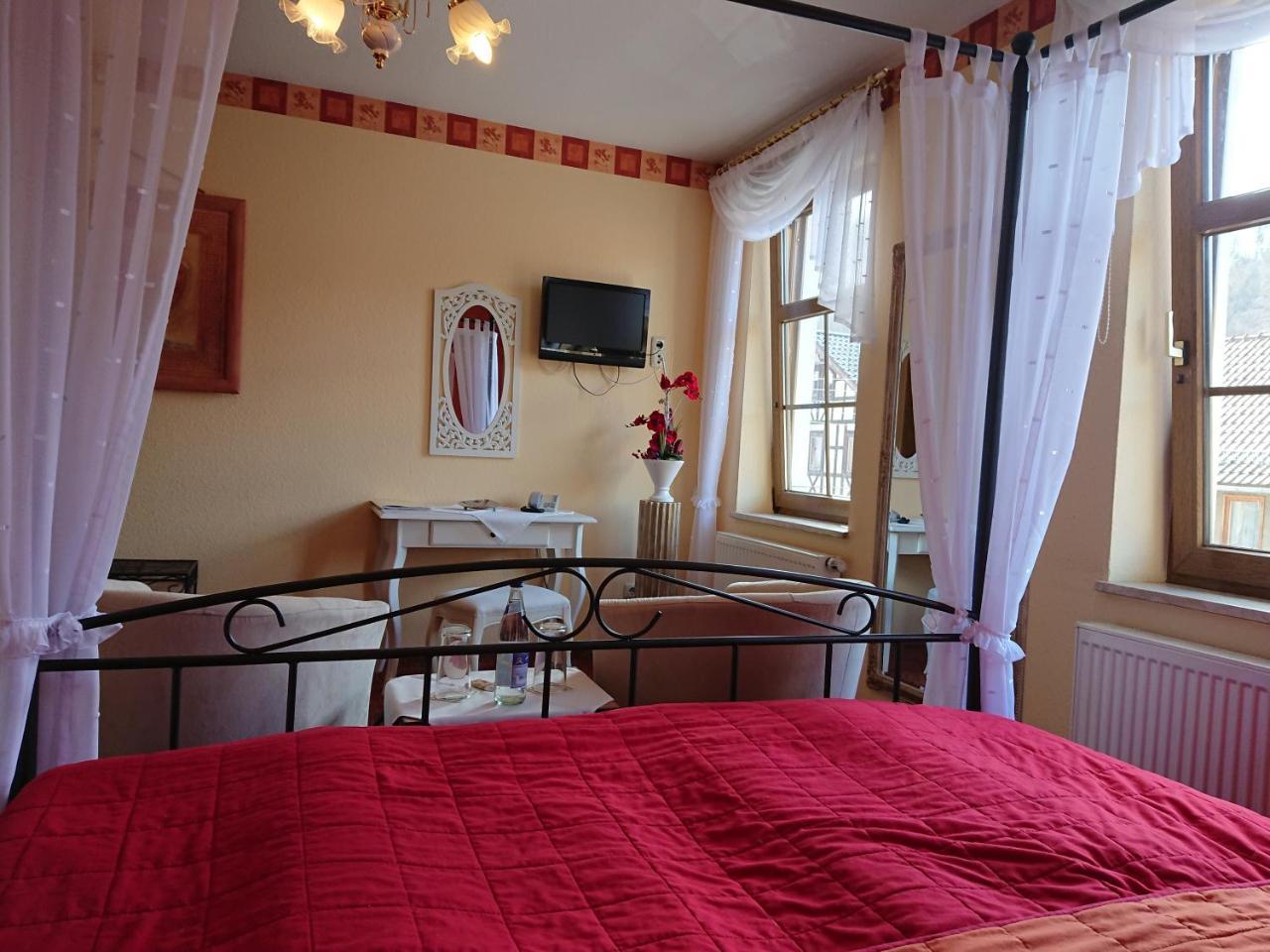 Saalfeld Saale Hotel & Ferienwohnungen Bohlenblick מראה חיצוני תמונה