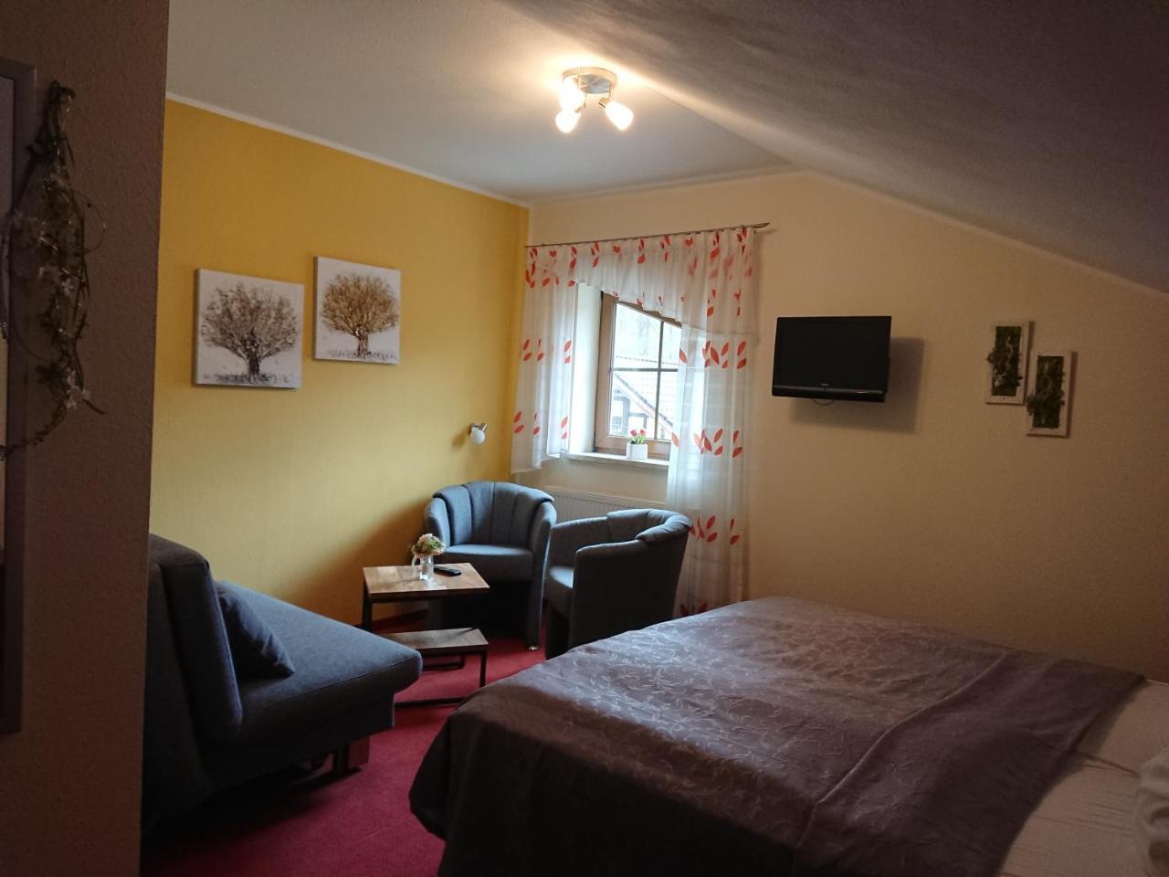 Saalfeld Saale Hotel & Ferienwohnungen Bohlenblick מראה חיצוני תמונה