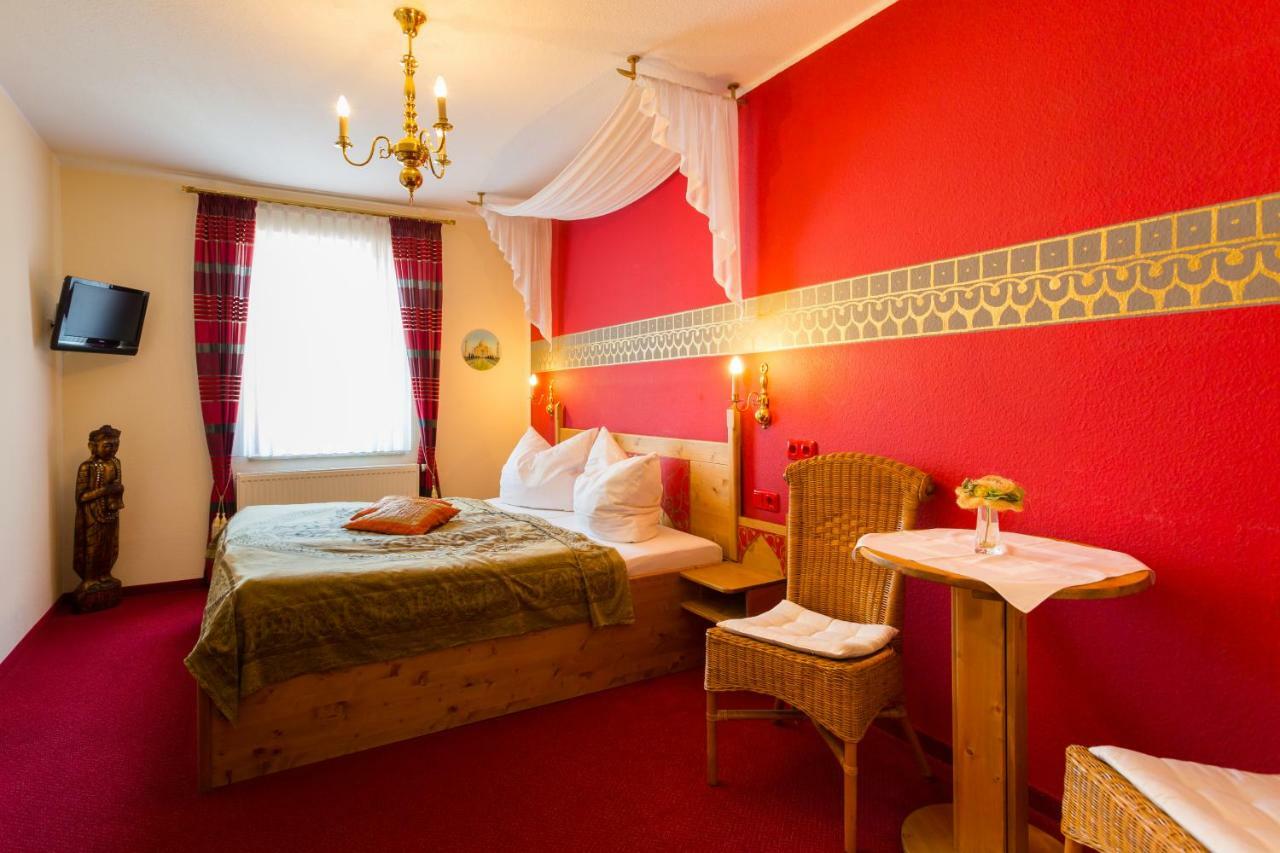 Saalfeld Saale Hotel & Ferienwohnungen Bohlenblick מראה חיצוני תמונה