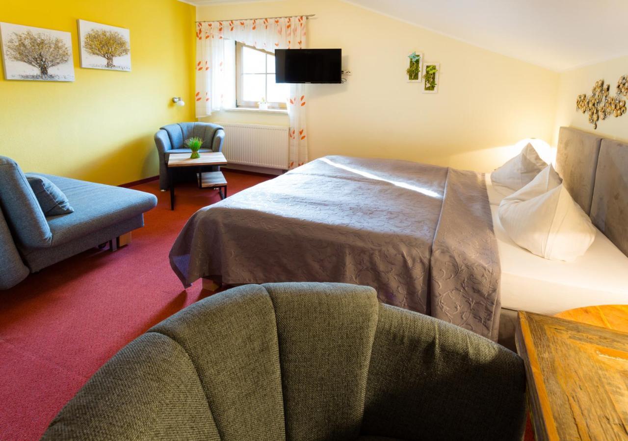 Saalfeld Saale Hotel & Ferienwohnungen Bohlenblick מראה חיצוני תמונה